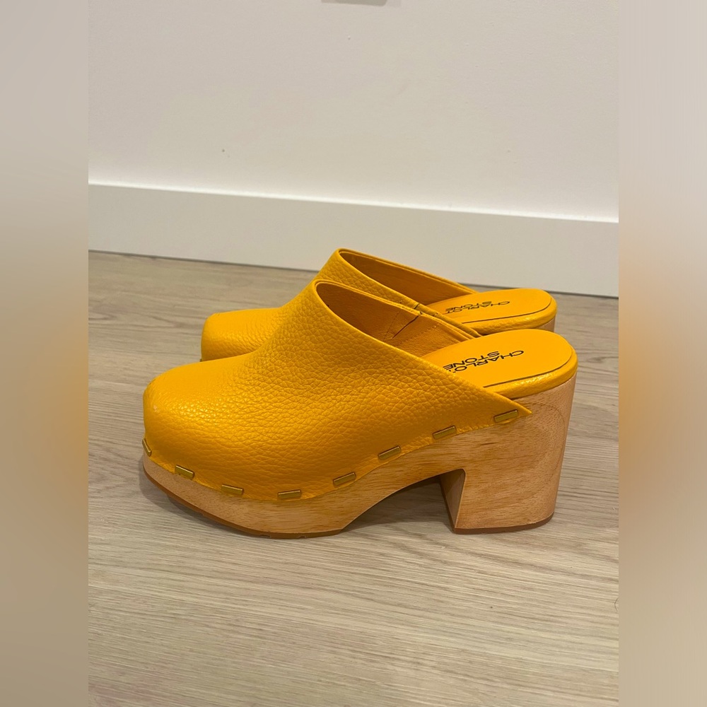 Charlotte Stone Beau Clogs in Ochre